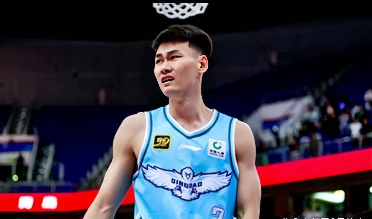 爱游戏官方网站-CBA最辛苦8人！廖三宁排第四，神投手排第八，榜首接近打满全场