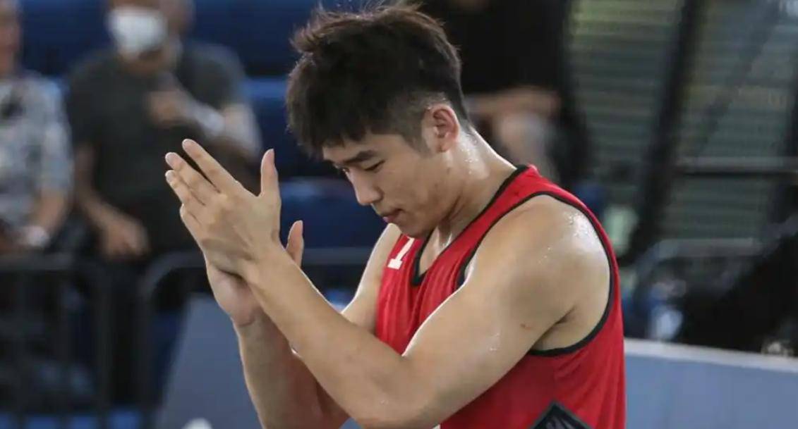 爱游戏官方网站-CBA最辛苦8人！廖三宁排第四，神投手排第八，榜首接近打满全场