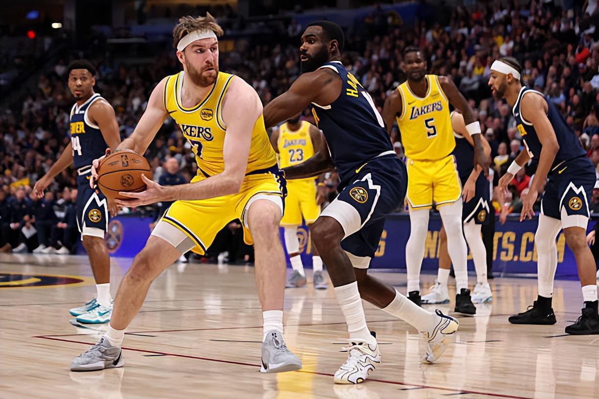 爱游戏登录入口-得分能力确实相当出色，内线新星的出场给湖人带来了新的变化？