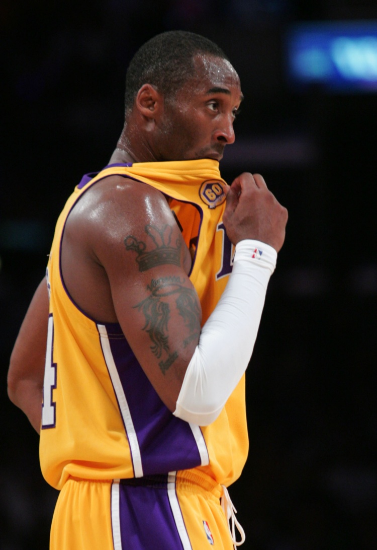 爱游戏官方入口-路威：若你了解科比和曼巴精神 你就知道科比渴望纪录并不懈追求